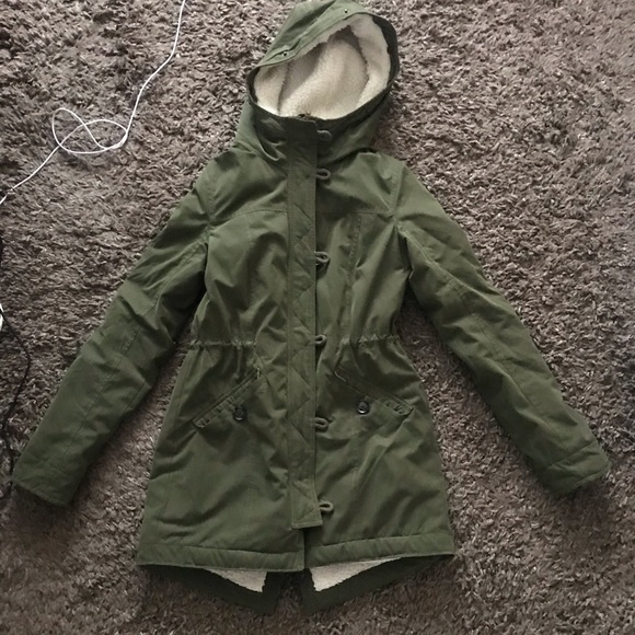 Hollister - Women’s Green Sherpa Lined Jacket - XS - Picture 6 of 7